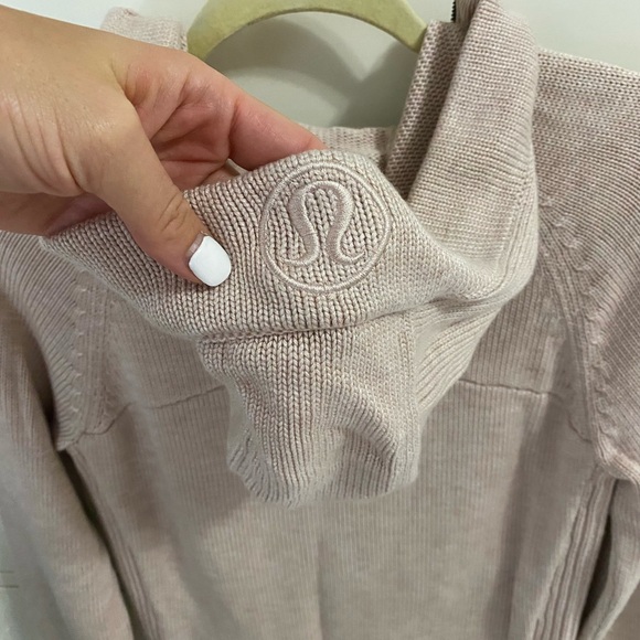 LULULEMON SWEATER JACKET SIZE 6 - Picture 4 of 7